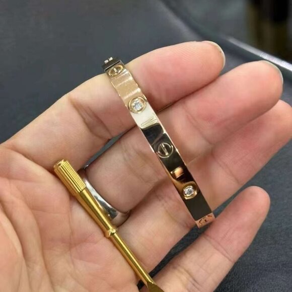 Cartier Love Bracelet - Picture 5 of 7